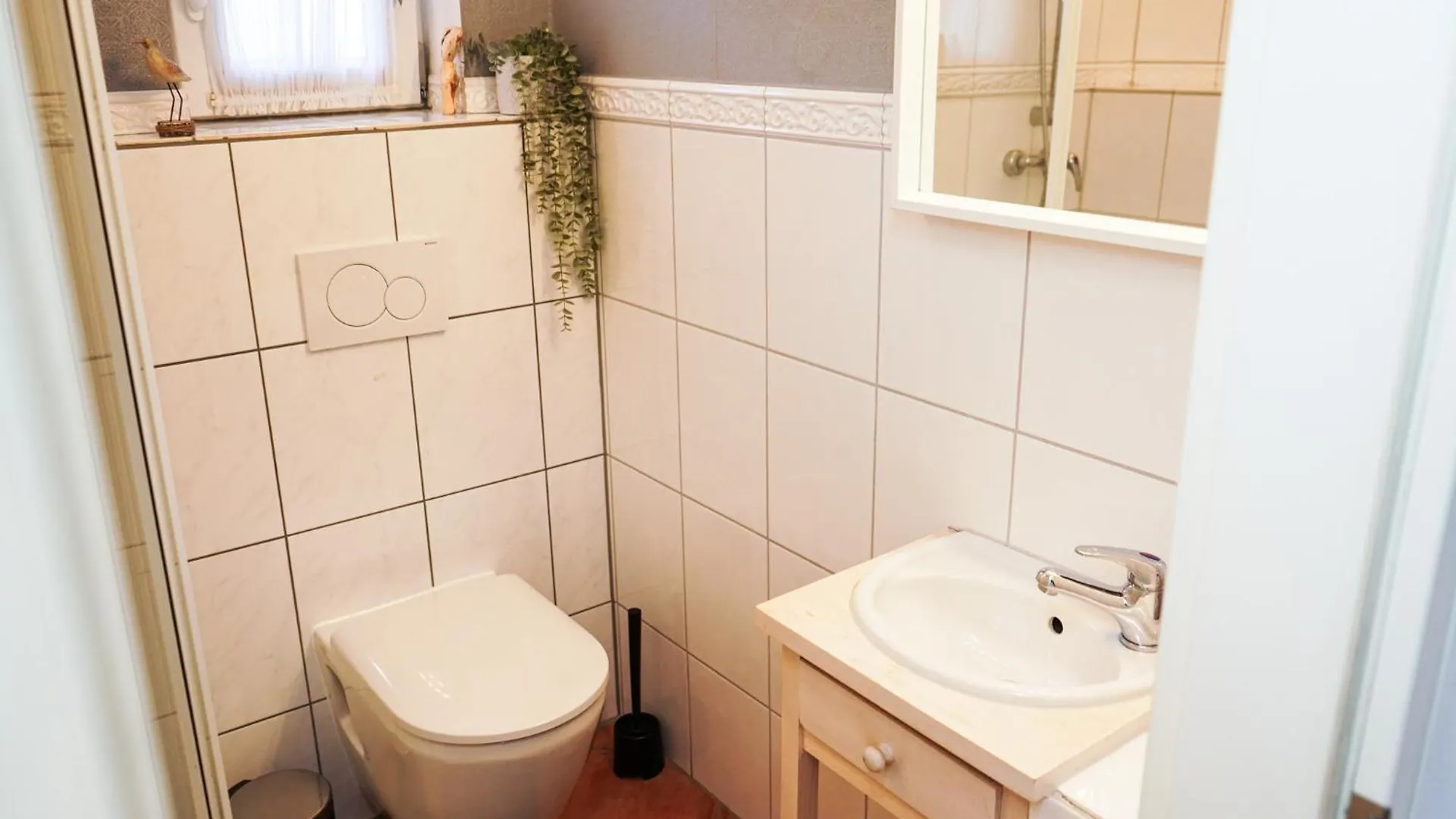 Gemuetliches Haus Mit Grossem Traumhaften Garten Bremen 0*,